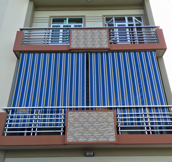 Bạt che nắng ban công nhà phố